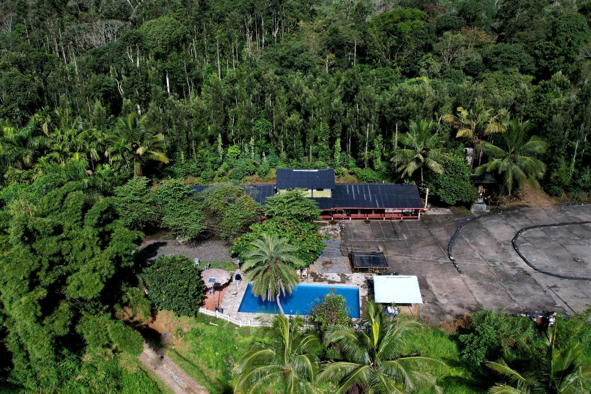 Leisure Homestay - Pool, Boating, Zipline, Home Food, Estate Chikmagalūr Exterior foto